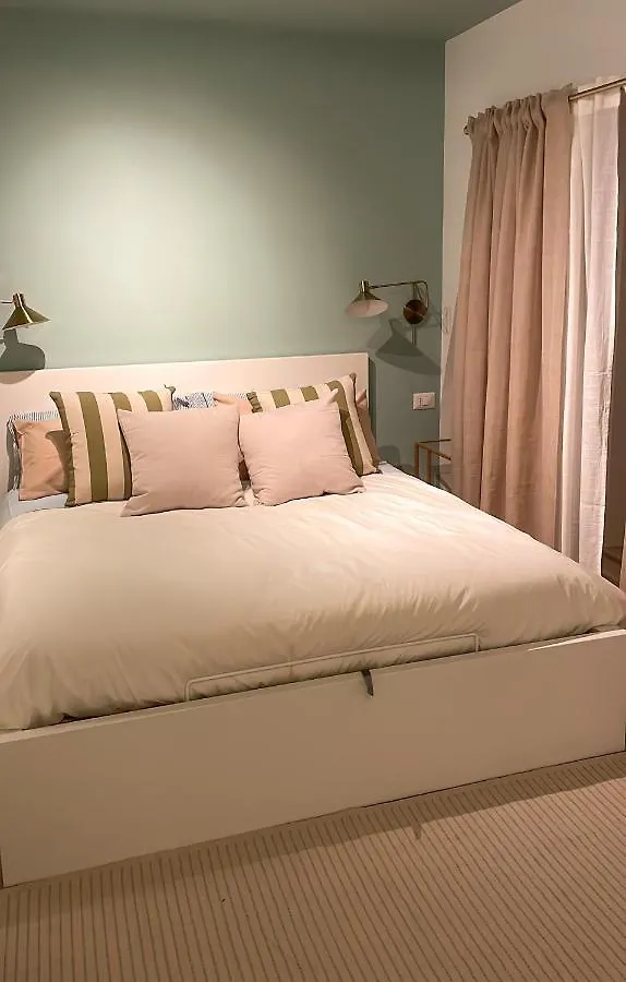 Buen Retiro 52 Apartment Naples Italy